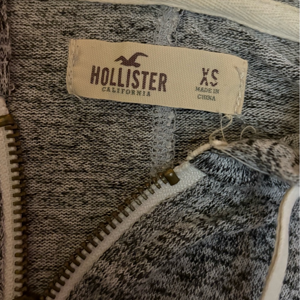Hollister Lightweight gray jacket - Picture 2 of 2
